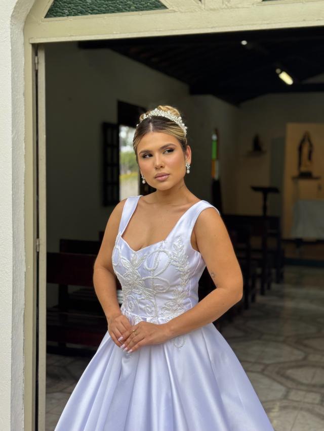 Vestido de Noiva Princesa com Bordados no Corpete (254)